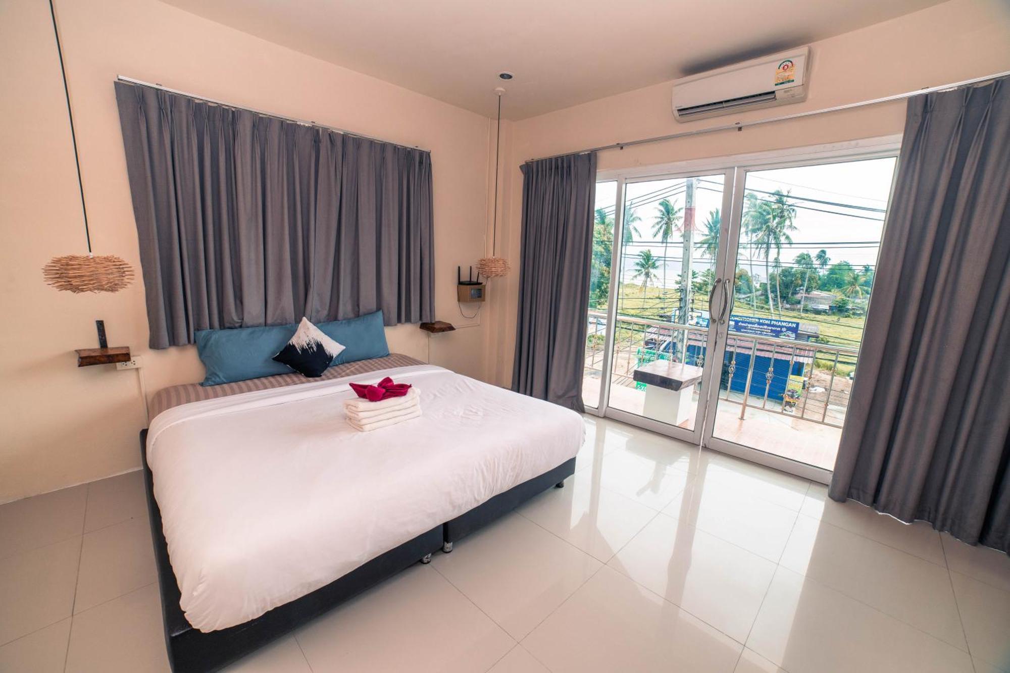Arena Seaview Hotel Baan Tai Exterior photo
